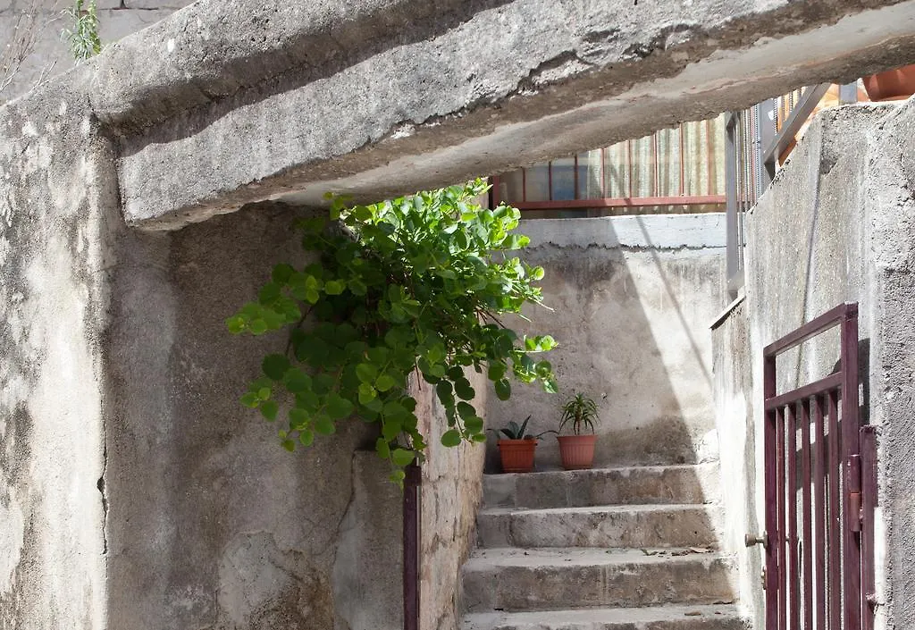 Paradise Apartment With Big Sunny Terrace In The Old Town, Few Meters From The Sea & Riva Promenade Split