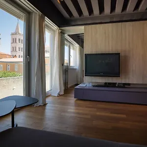 F Apartment Zadar